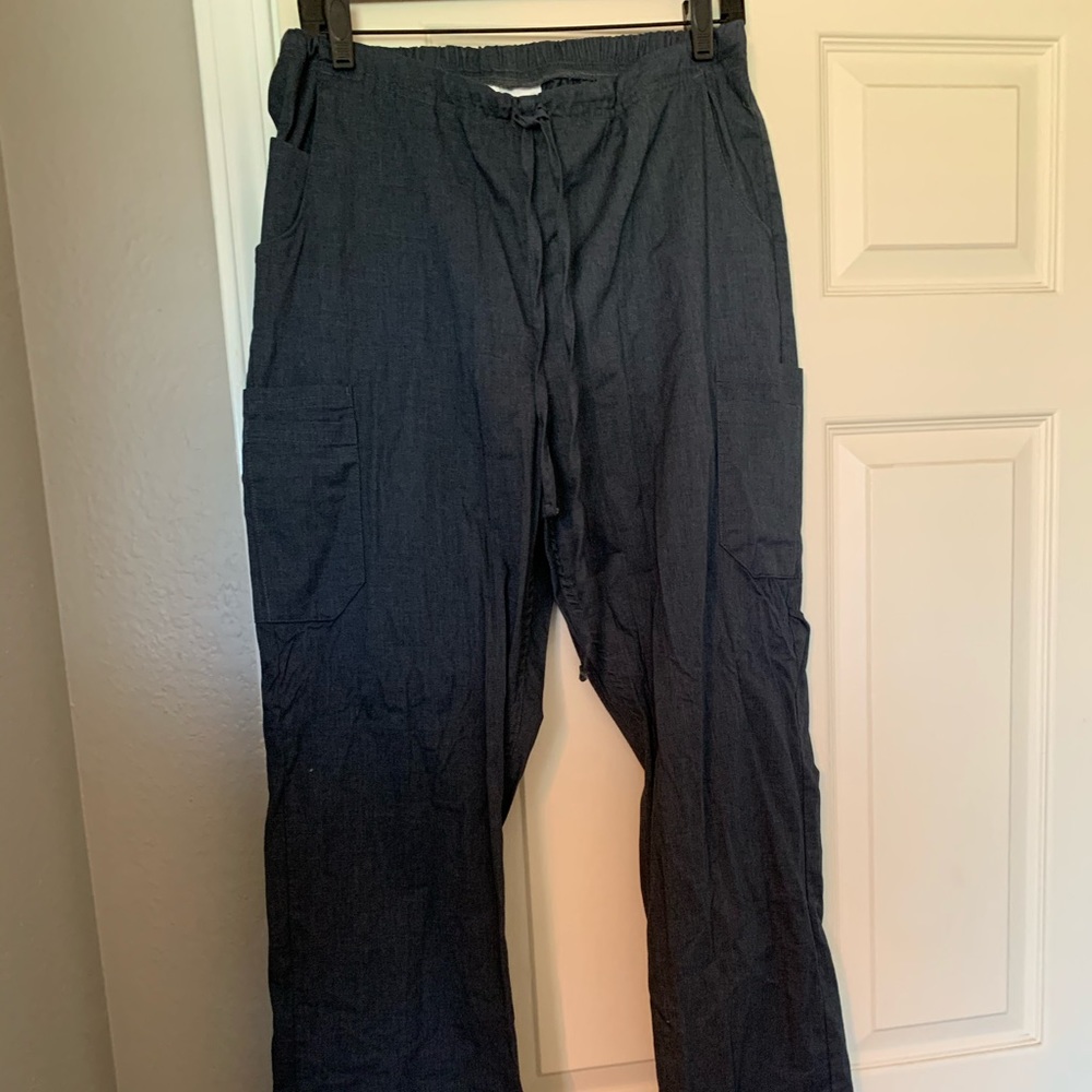 Uniform advantage Butter soft scrubs